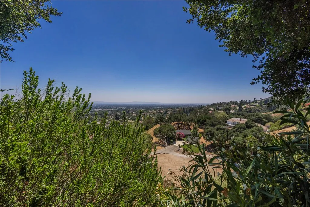 947 N Glendora Avenue, Glendora, California 91741 home-pic-27